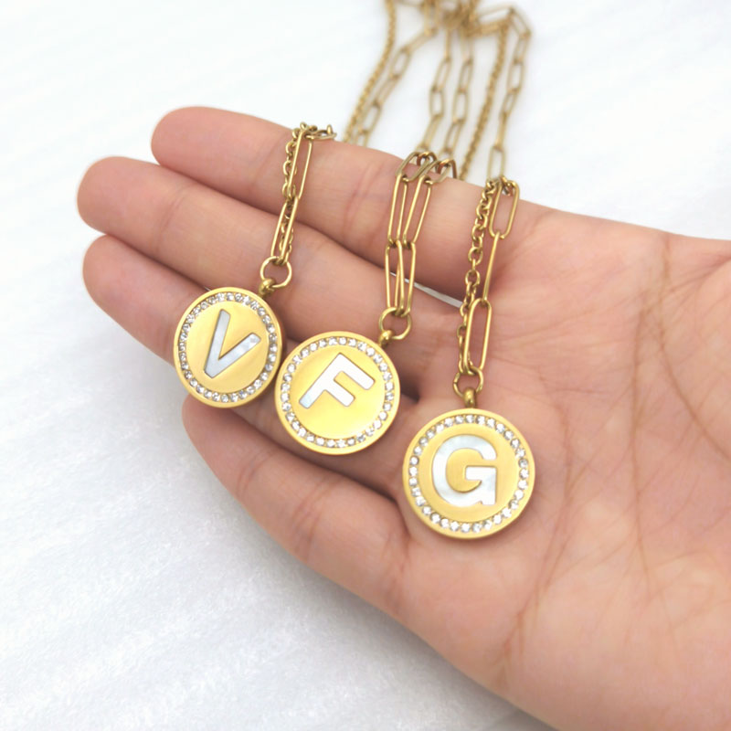 Customized Gold Initial Letter Pendant Coin Charm Necklace for Women